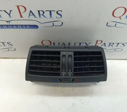 BMW X5 E70 Rear air vent grill 6958748