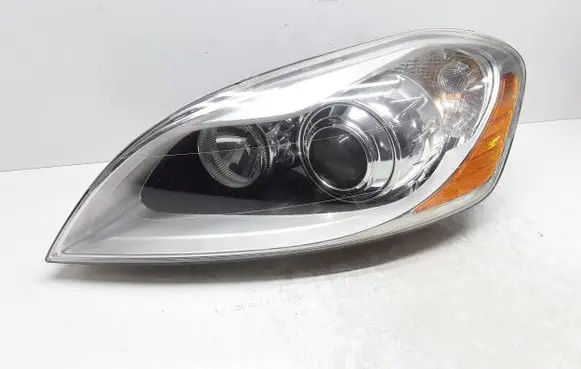 Volvo XC60 Headlight/headlamp 30763135