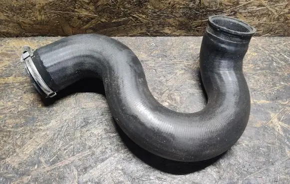 Citroen C4 I Picasso Intercooler hose/pipe 9657574580