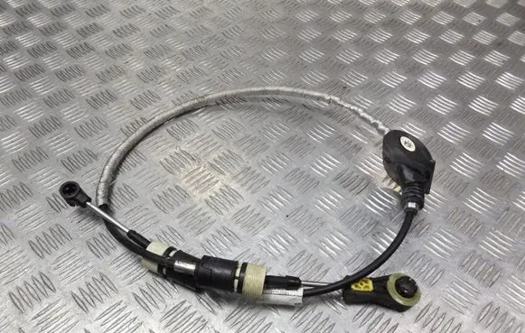 Volvo V40 Gear shift cable linkage 31256681