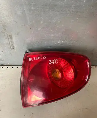 Seat Altea Rear/tail lights 5P0945112B 5P0945096D