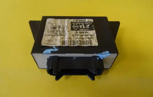 Renault Megane I Immobilizer control unit/module 7700846397B S105240004C
