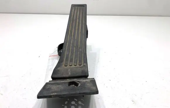 Hyundai Tucson TL Accelerator throttle pedal 