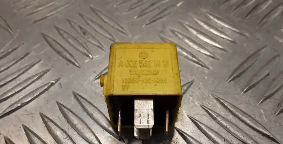 Mercedes-Benz ML W163 Other relay A0025421419