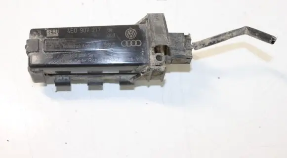 Audi A8 S8 D3 4E Tire pressure sensor 4E0907277