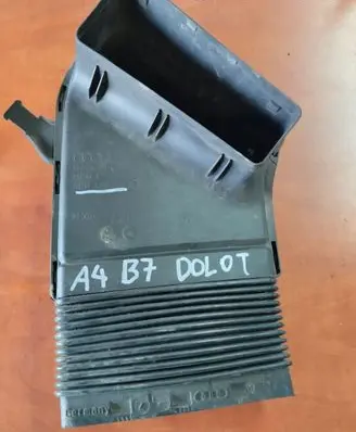 Audi A4 S4 B7 8E 8H Air intake duct part 8E0129617D