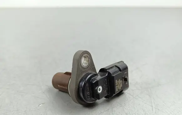 KIA Stinger Camshaft speed sensor 393183L000 9024170001 4C84116X