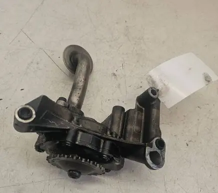 Volkswagen Touran I Oil pump 038115121A