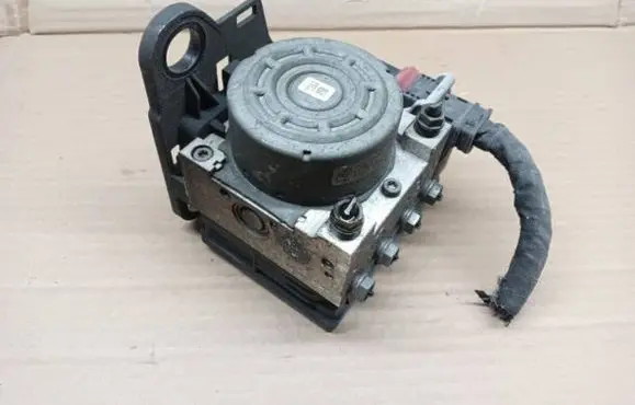 Volkswagen Golf Sportsvan ABS Pump 5Q0614517BJ
