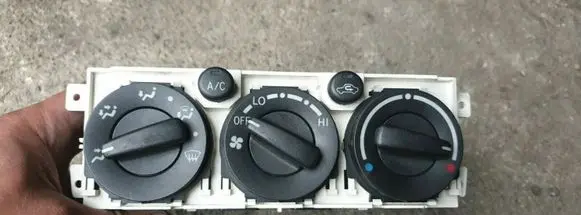 Toyota Avensis T250 Climate control unit 5590005100