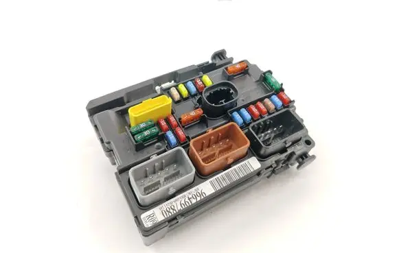 Citroen C2 Fuse module 9664997880