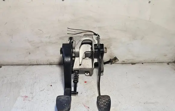 Volkswagen II LT Pedal assembly A9012900419 A9012902416 0045451814