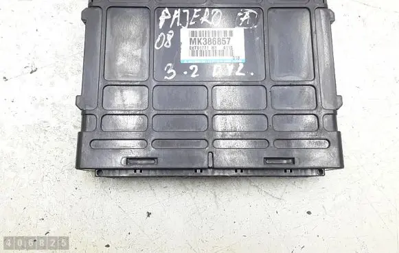 Mitsubishi Pajero Engine control unit/module