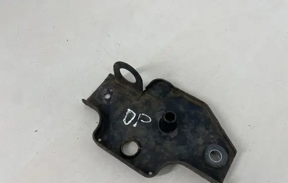 Toyota Avensis T270 Radiator mount bracket