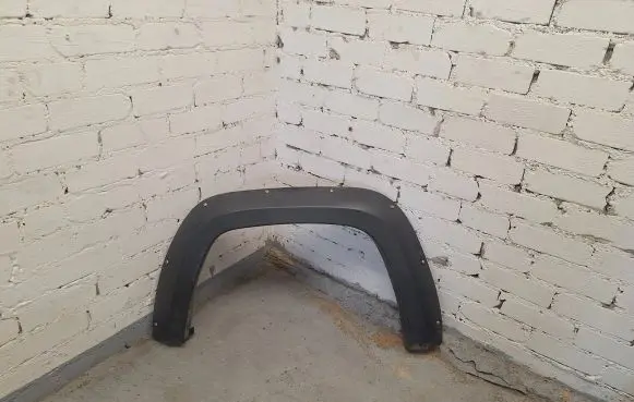 Volkswagen Amarok Front arch 