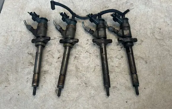 Ford Focus Fuel injectors set 0445110353
