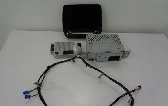 Ford Fiesta Radio/CD/DVD/GPS head unit H1BT18C815VV