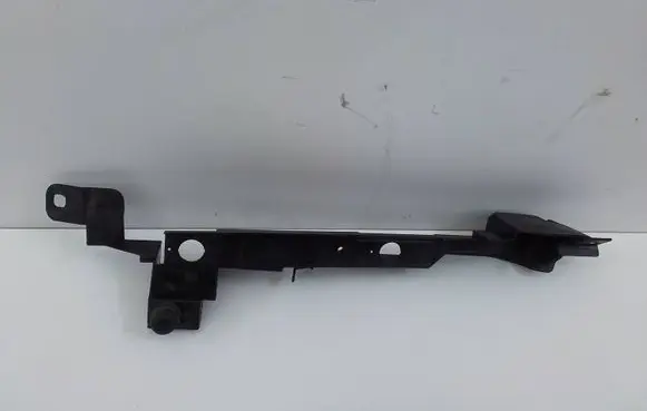Opel Corsa D Front bumper mounting bracket 13266901