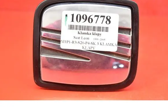 Seat Leon (1M) Tailgate/trunk/boot exterior handle 1M6827565F