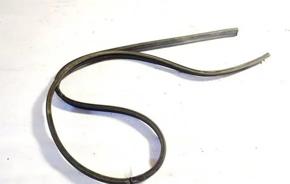 Opel Astra H Rubber seal front coupe door 13251123 00020527