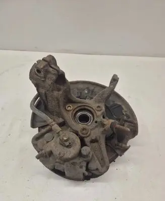 Volkswagen Golf Plus Front wheel hub