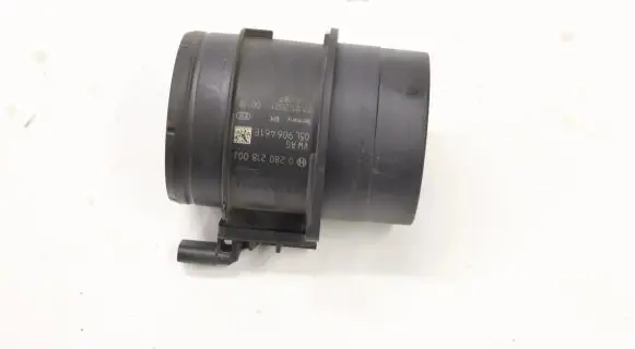 Volkswagen Tiguan Allspace Mass air flow meter 05L906461E