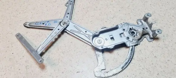 Front window lifting mechanism without motor