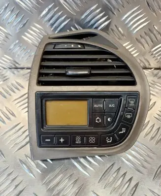 Citroen C4 I Picasso Climate control unit 9672472877 A83031600 SN00022328