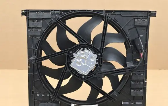 BMW Z4 g29 Electric radiator cooling fan