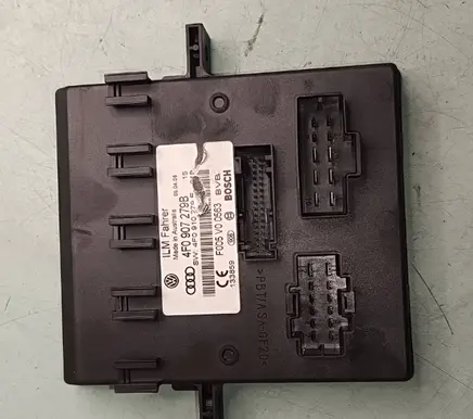 Audi A6 S6 C6 4F Comfort/convenience module 4F0907279B F005V00563