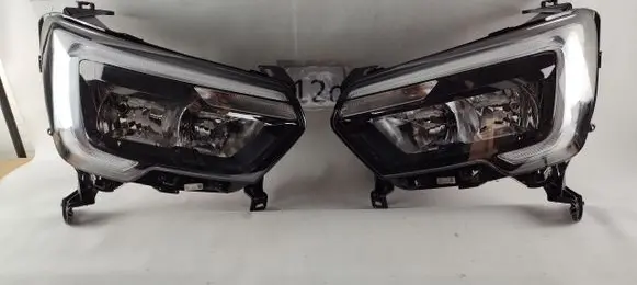 Renault Master III Headlights/headlamps set 