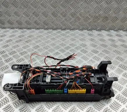 Mercedes-Benz Vito Viano W447 Fuse module A4475460046 A4475401440
