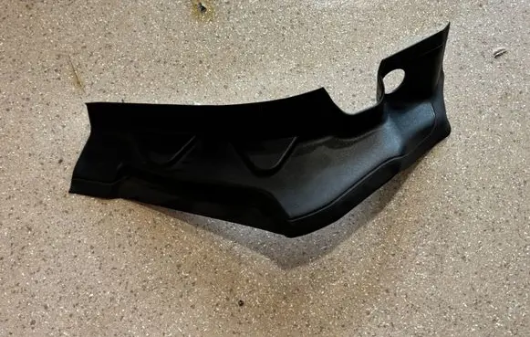 Rear/tail light trim molding