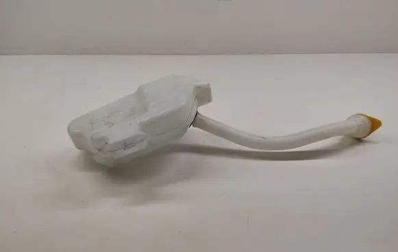 Renault Kangoo II Windshield washer fluid reservoir/tank 289107800R
