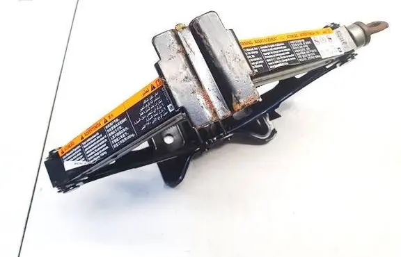 Opel Insignia A Engine mount bracket 13502144
