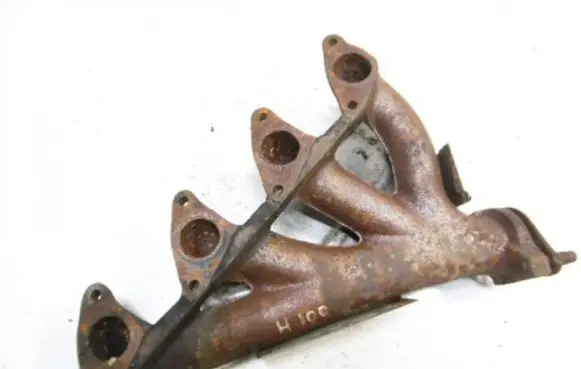 Hyundai H-100 Exhaust manifold