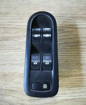 Renault Megane II Electric window control switch 156018070
