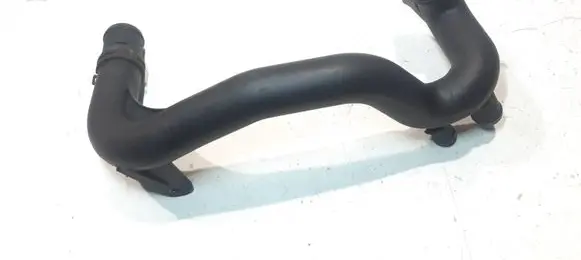 Mercedes-Benz B W245 Engine coolant pipe/hose A6402001352