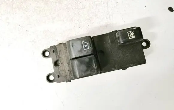 Nissan Note (E11) Electric window control switch