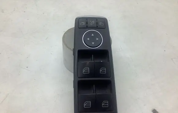 Mercedes-Benz B W246 W242 Electric window control switch A1669054400 10021505 90647130101945