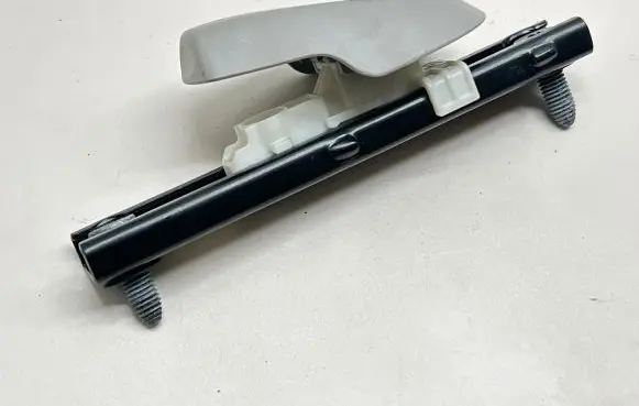 Renault Captur Seat belt height adjuster 878248632R 6152454