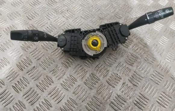 Honda Accord Indicator stalk M22658 M22670
