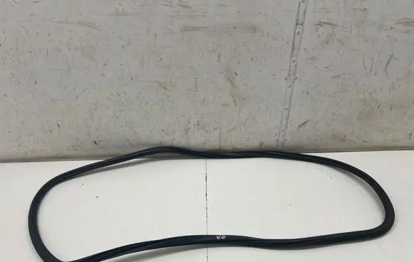 Audi Q3 F3 Rear door rubber seal (on body)