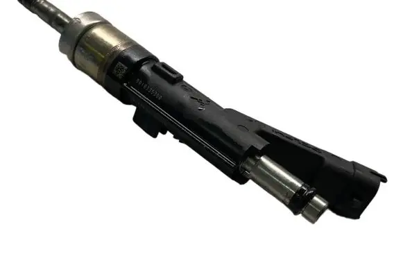 Peugeot 208 Fuel injector 9810335380