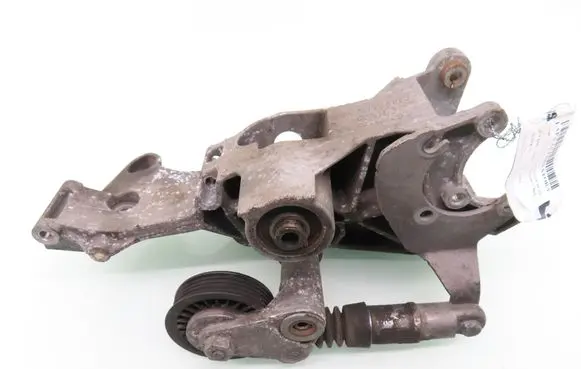 Volkswagen PASSAT B5.5 Generator/alternator bracket 038903143AE