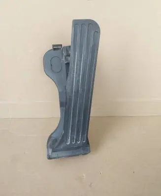 Volkswagen PASSAT B6 Accelerator throttle pedal 1K1721503L 6PV00860000