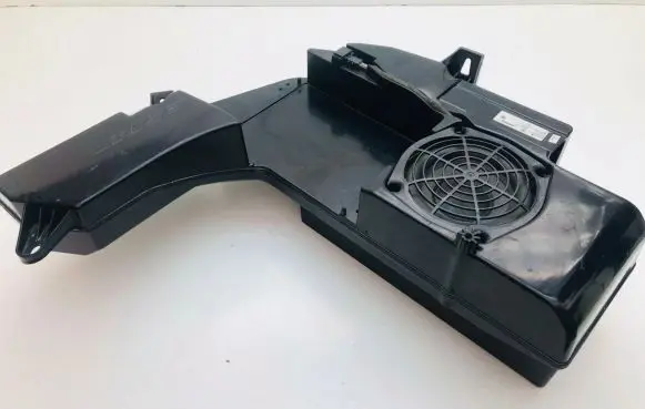 Audi A4 S4 B6 8E 8H Subwoofer speaker 8E9035382C