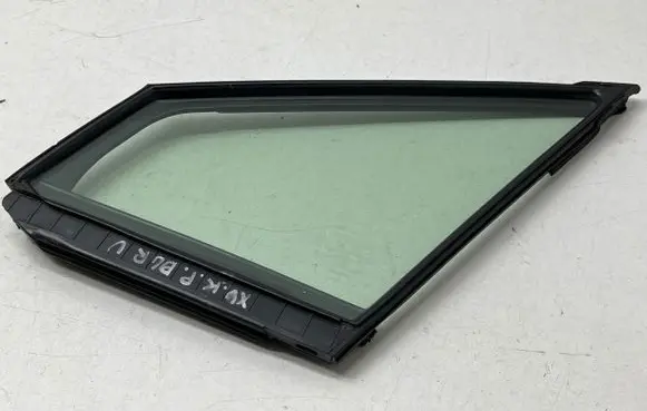 Subaru XV II Front door vent window glass four-door 43R00019