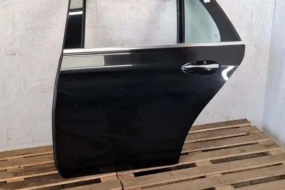 Mercedes-Benz E W213 Rear door