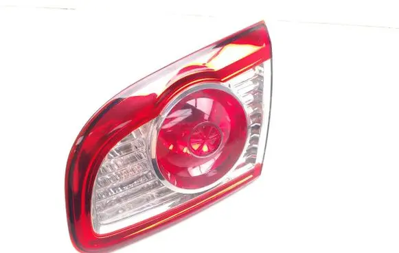 Tailgate rear/tail lights
